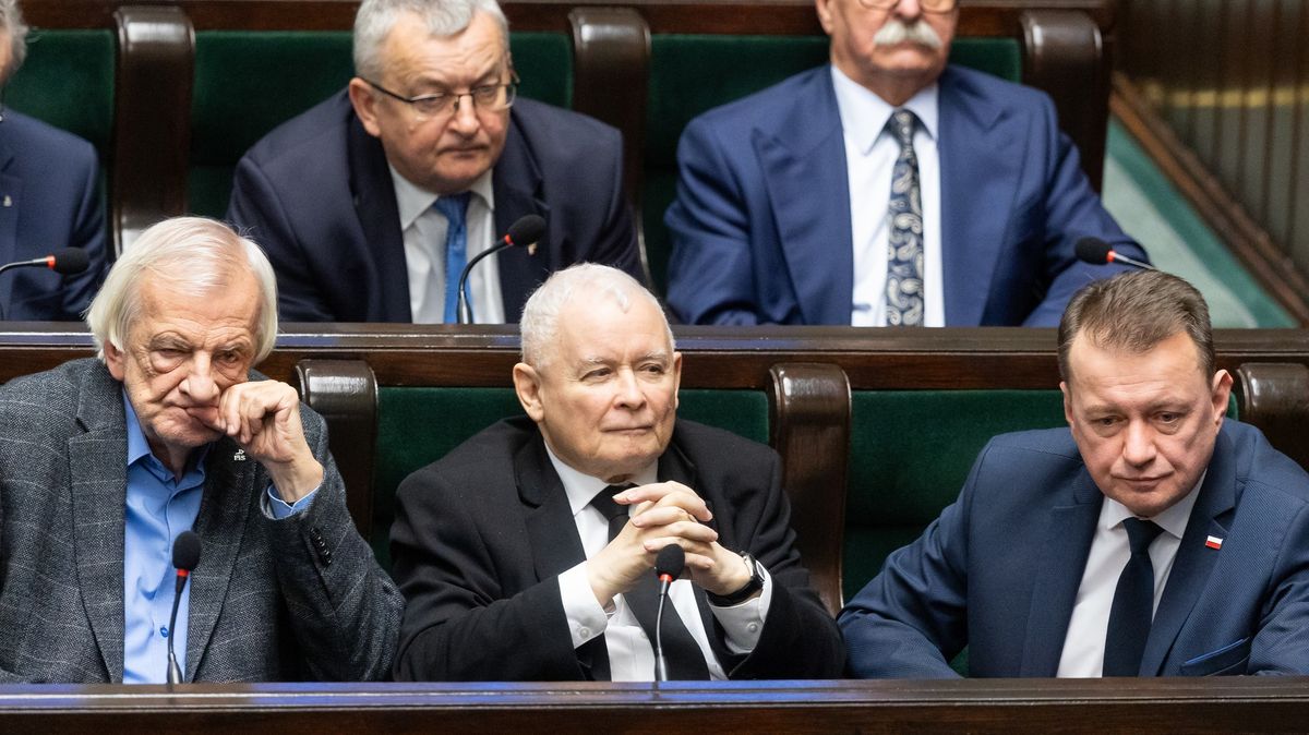 V PiS po ztrátě moci zavládla panika, Kaczyński je ve špatném stavu